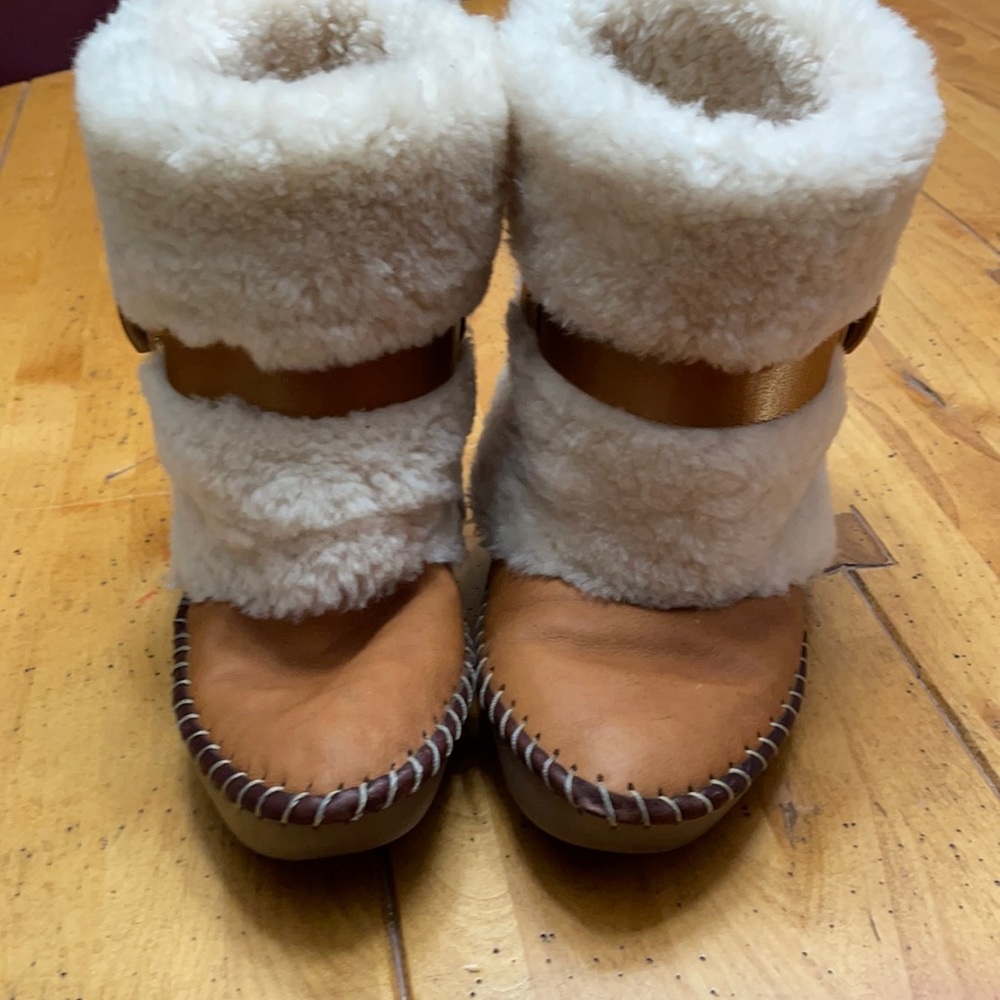 Jessica Simpson winter moccasin size 9